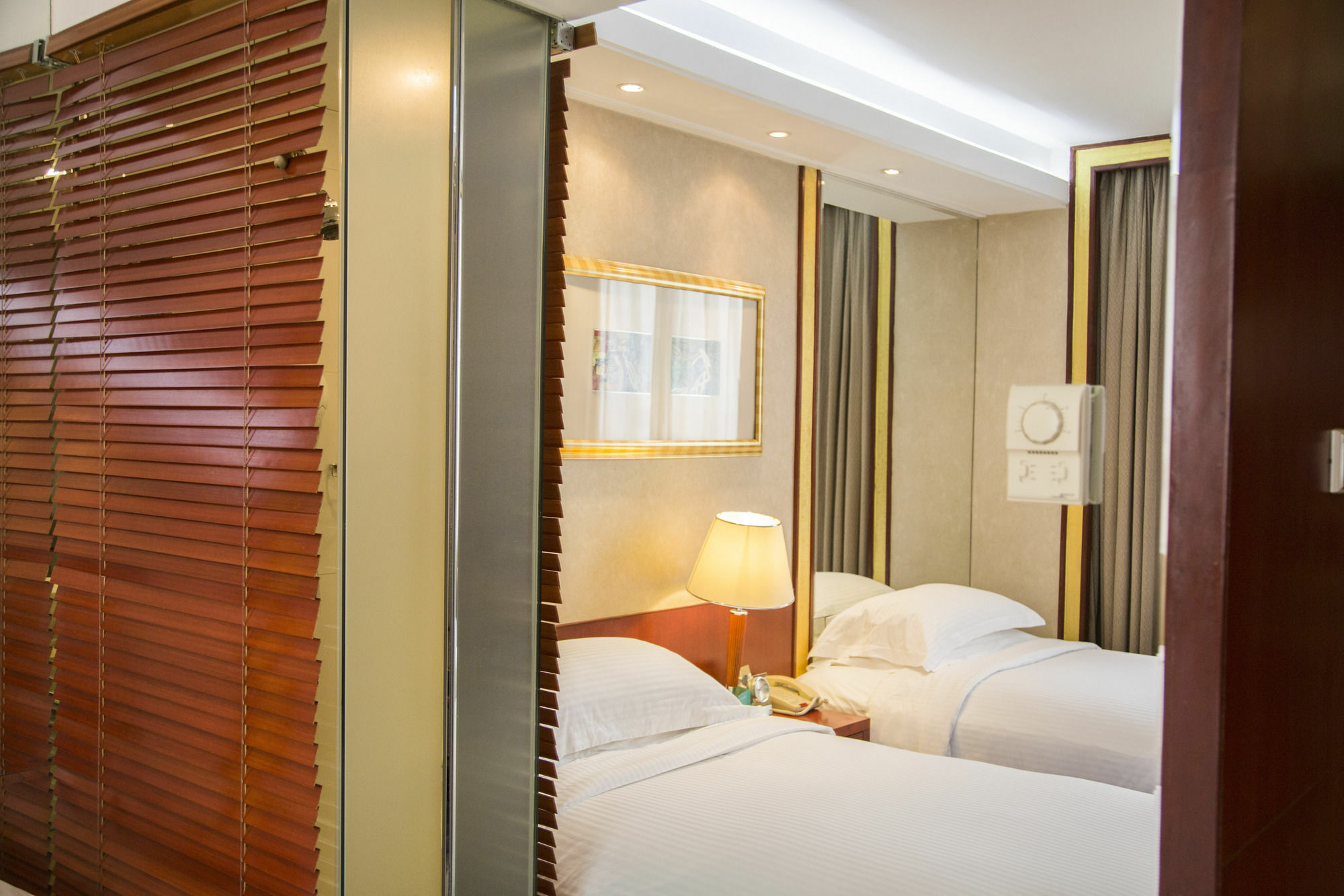 Grand Mercure Xian On Renmin Square Εξωτερικό φωτογραφία